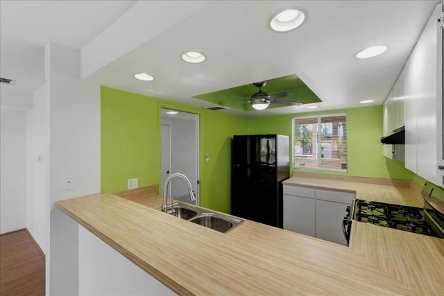 453 E Via Escuela #522, Palm Springs, CA 92262