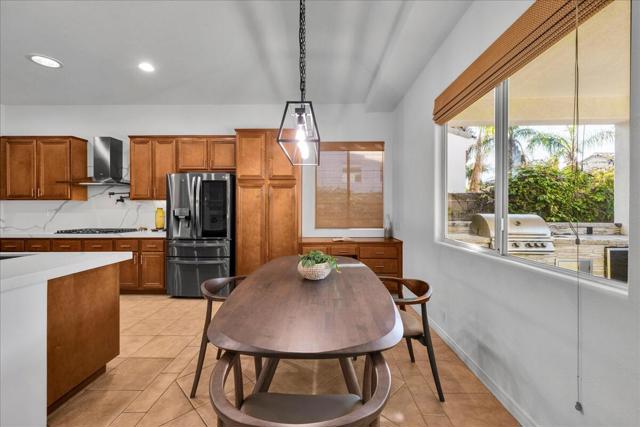 44875 Via Catalina, La Quinta CA: https://media.crmls.org/mediaz/bb4754da-52e9-481a-b9e4-a68e2d6eba39.jpg