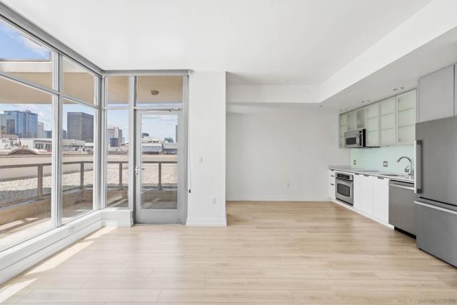 575 6th Ave, San Diego CA: https://media.crmls.org/mediaz/bb475871-15e4-4ce9-a132-2ae35e2b2723.jpg