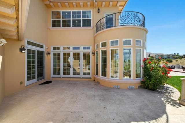 44989 Vista Del Sol, Fremont CA: https://media.crmls.org/mediaz/bb484f87-3256-4d97-bc2e-2a19770824e4.jpg