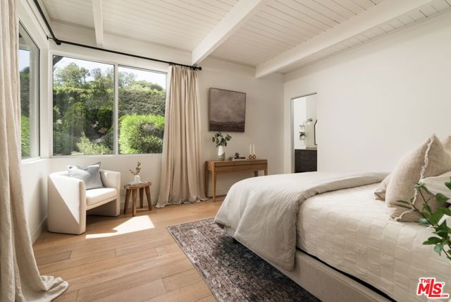 626 Sea Ranch Drive, Santa Barbara CA: https://media.crmls.org/mediaz/bb48e9bd-c4b0-4c11-a654-da40e9682d7e.jpg