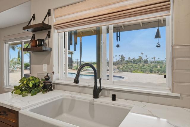Detail Gallery Image 15 of 57 For 1655 Colina, Fallbrook,  CA 92028 - 3 Beds | 2 Baths