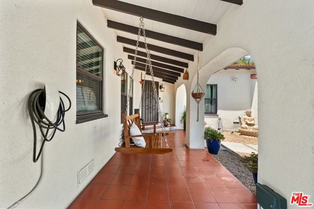 3871 Roxton Avenue, Los Angeles CA: https://media.crmls.org/mediaz/bb4a41de-8f32-4a31-aeda-3ac0c8ad8b2c.jpg