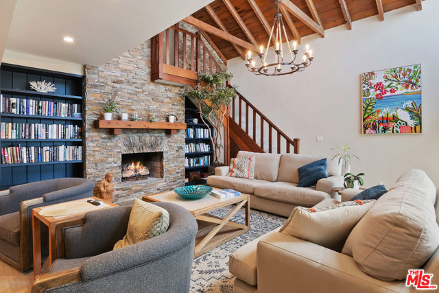 23356 aka 107 Malibu Colony Road, Malibu CA: https://media.crmls.org/mediaz/bb4b7eb6-4346-42a3-8d5a-de75fb703d90.jpg