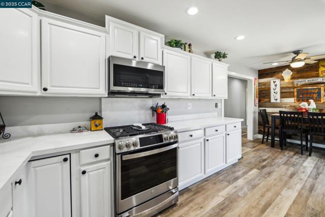 91 Lozoya Way, Oakley CA: https://media.crmls.org/mediaz/bb4c42a6-b601-434b-8ae6-9ff5dad1d248.jpg