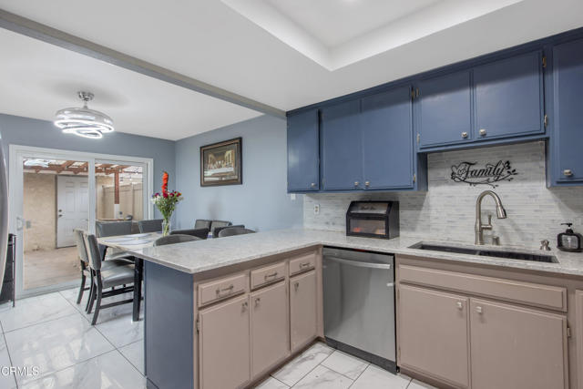 Detail Gallery Image 10 of 30 For 502 Holly Ave, Oxnard,  CA 93036 - 4 Beds | 2 Baths