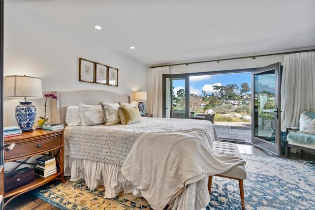 350 Punta Baja Dr, Solana Beach CA: https://media.crmls.org/mediaz/bb4d7775-f353-4e37-98f4-808845eda327.jpg