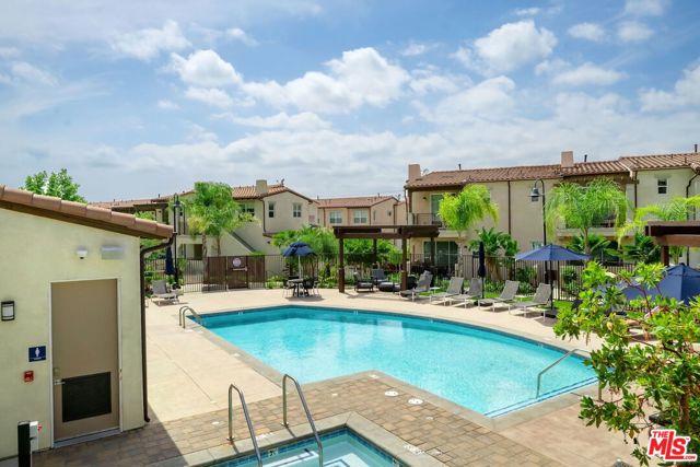 4454 Paxton Place, Calabasas CA: https://media.crmls.org/mediaz/bb4d96c1-b552-40d0-8256-a5c25de3fa60.jpg