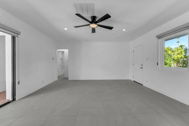 44635 San Carlos Avenue, Palm Desert CA: https://media.crmls.org/mediaz/bb4e003b-e6c6-4dfd-ad15-71e8c59cec45.jpg