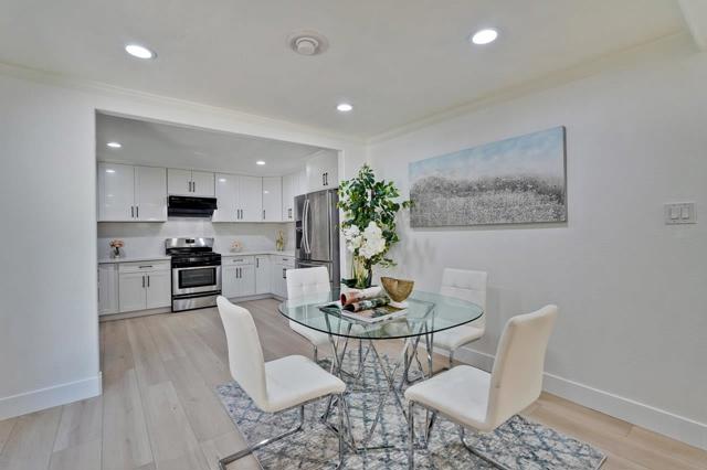 764 4th Avenue, Redwood City CA: https://media.crmls.org/mediaz/bb4ef10a-24fd-4652-acdb-52f0fd8c038f.jpg