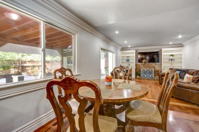 895 Greenwich Drive, Gilroy CA: https://media.crmls.org/mediaz/bb4f677b-73e0-4a53-84a6-47d9c19777b9.jpg