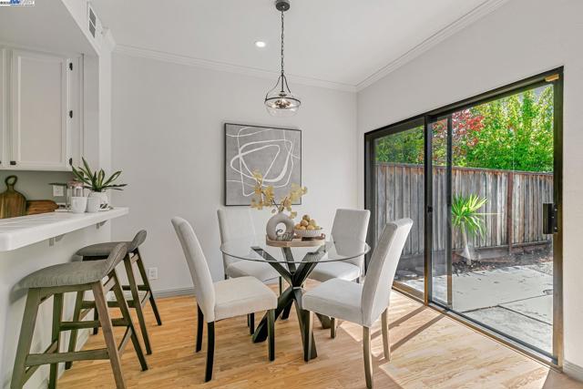 4772 Mendocino Ter, Fremont CA: https://media.crmls.org/mediaz/bb53c9d6-f1e7-4517-b0c4-ff33bed58bc6.jpg