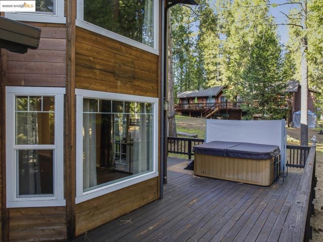 2136 Silver DR, Arnold CA: https://media.crmls.org/mediaz/bb5469a0-52b1-4843-a5f7-a09065994831.jpg