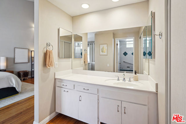 19730 Hatton Street, Winnetka CA: https://media.crmls.org/mediaz/bb554fc2-9333-4db7-8c2c-924624bd58af.jpg