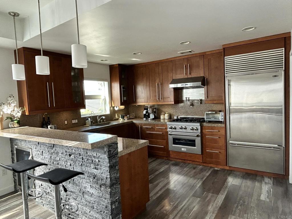 2064 2nd Avenue - photo 4