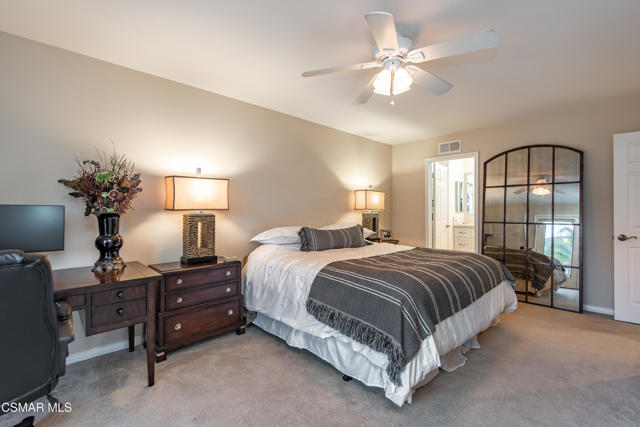48 Golden Glen Drive, Simi Valley CA: https://media.crmls.org/mediaz/bb568b09-ea84-4733-971e-4b3fc24d143d.jpg