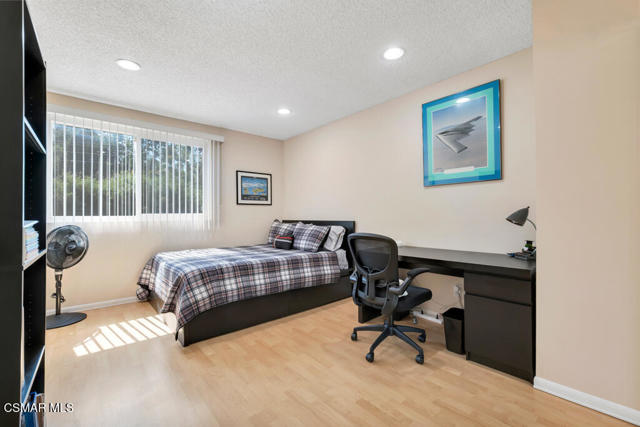 4022 Old Topanga Canyon Road, Calabasas CA: https://media.crmls.org/mediaz/bb56a6d1-db77-46b1-8082-d047cc1e4b69.jpg