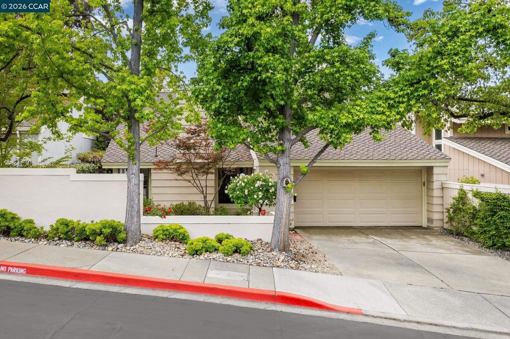 1578 Pyrenees Pl