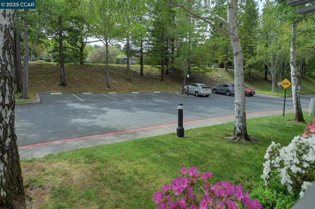 1860 Tice Creek, Walnut Creek CA: https://media.crmls.org/mediaz/bb59cbcc-df24-4b99-aa25-e78abd173fd6.jpg