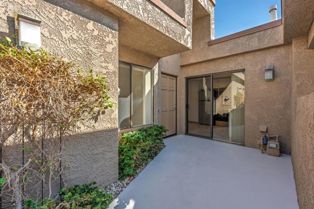 48953 Canyon Crest Lane, Palm Desert, CA 92260