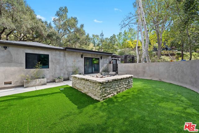 3888 Berry Drive, Studio City, California 91604, 4 Bedrooms Bedrooms, ,4 BathroomsBathrooms,Single Family Residence,For Sale,Berry,24384261
