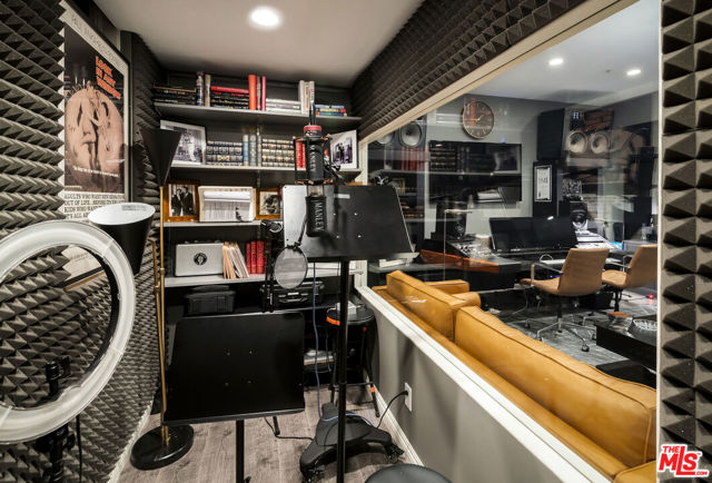 Image 47 of 62 For 2674 Stafford Road