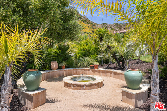 31823 Lobo Canyon Road, Agoura Hills CA: https://media.crmls.org/mediaz/bb5c773b-e1ea-4d23-a574-8e18682fad05.jpg