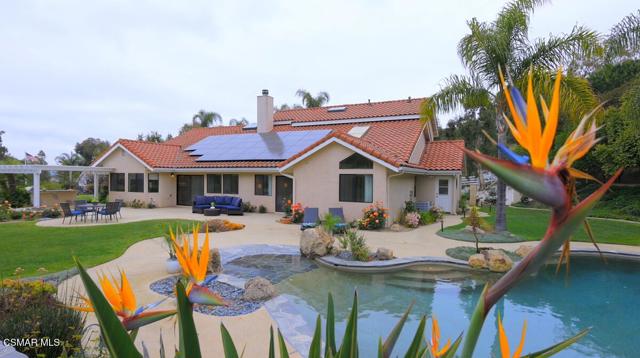 790 Spring Canyon Place, Thousand Oaks CA: https://media.crmls.org/mediaz/bb5cd2af-29a0-41c4-8575-55f449393dab.jpg