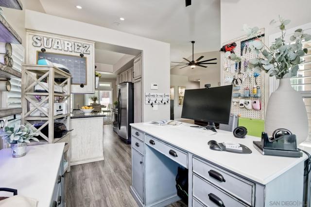 3358 Lake Circle Dr, Fallbrook CA: https://media.crmls.org/mediaz/bb5cd9a8-d395-42bb-bc02-579a8ac40134.jpg