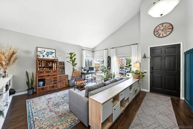 13445 Appalachian Way, San Diego CA: https://media.crmls.org/mediaz/bb5d16e5-b5da-47e1-a70d-5d5680b08a48.jpg