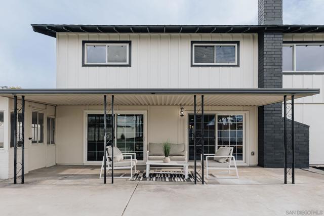 3624 Governor Dr, San Diego CA: https://media.crmls.org/mediaz/bb5dbf47-61b8-4070-80bc-ad646c4cb9b3.jpg