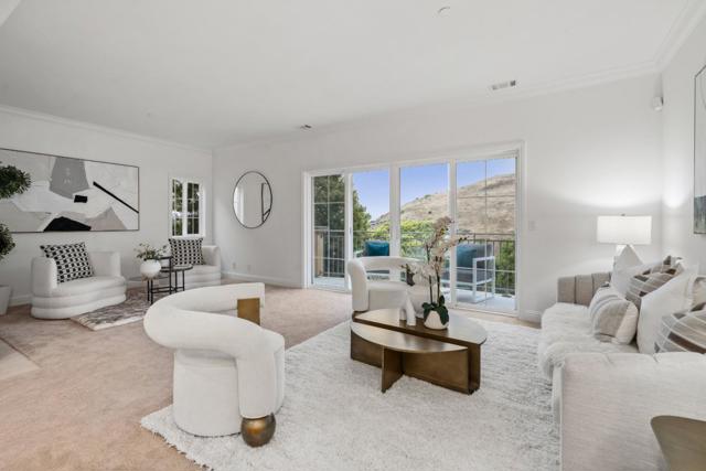 811 La Montagne Place, South San Francisco CA: https://media.crmls.org/mediaz/bb5de3c8-9fa3-4d36-a837-cebc3b4bd749.jpg