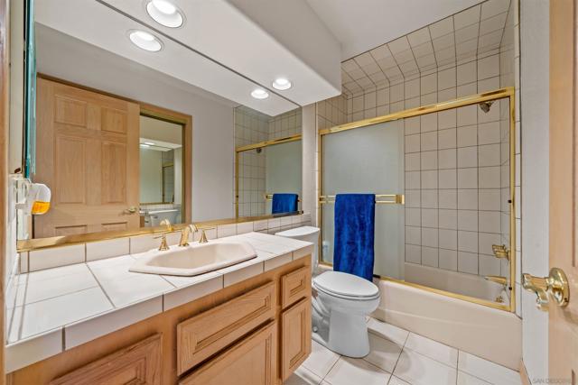 11429 Sir Francis Drake, La Mesa CA: https://media.crmls.org/mediaz/bb5df740-a3b3-4629-bf14-cd0d08c585e8.jpg
