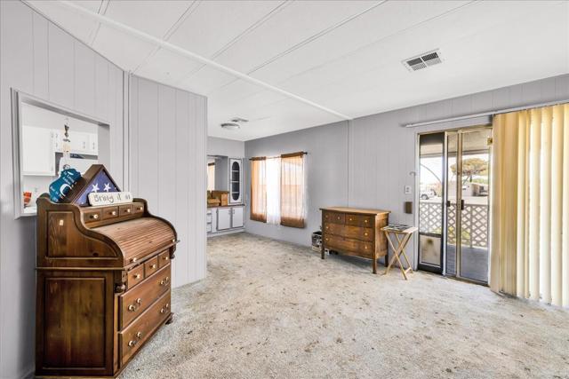 7425 Church Street, Yucca Valley CA: https://media.crmls.org/mediaz/bb5f2047-0a3a-4c26-8e27-96e893d05864.jpg