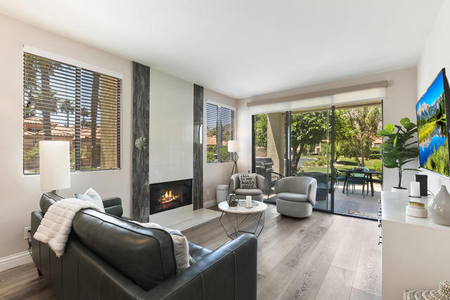 55459 Tanglewood, La Quinta CA: https://media.crmls.org/mediaz/bb5f3a01-f99b-4e6f-bf64-76363d1e434f.jpg