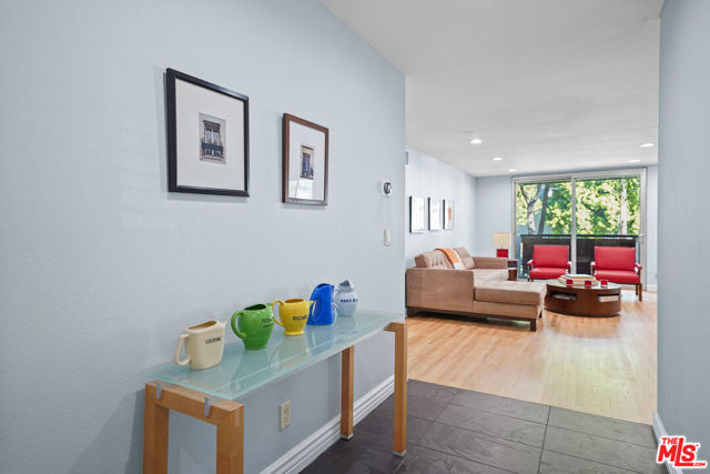 8530 Holloway Drive, West Hollywood CA: https://media.crmls.org/mediaz/bb5f8191-dc59-41ab-acea-0c92d6d8d450.jpg