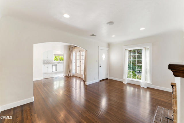 Detail Gallery Image 7 of 43 For 2242 Cooley Pl, Pasadena,  CA 91104 - 3 Beds | 2 Baths