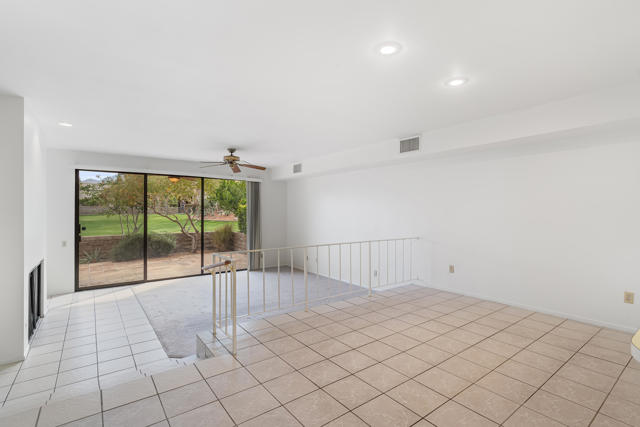 157 Calle Bravo, Palm Springs CA: https://media.crmls.org/mediaz/bb602ed9-fad7-4d88-99c0-9d93477edfc5.jpg