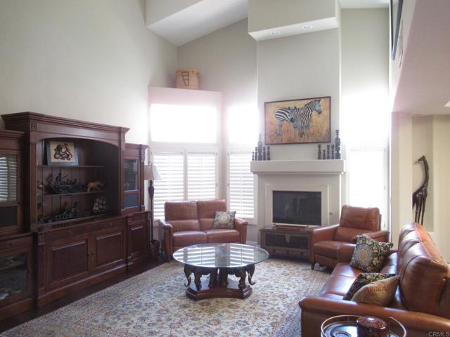 Detail Gallery Image 7 of 44 For 4631 Cyrus Way, Oceanside,  CA 92056 - 3 Beds | 3 Baths