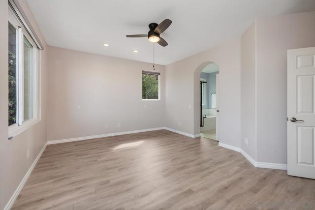 6013 Oakgate Row, La Jolla CA: https://media.crmls.org/mediaz/bb60ce21-8489-4e8d-b3e5-1b41d3166cab.jpg