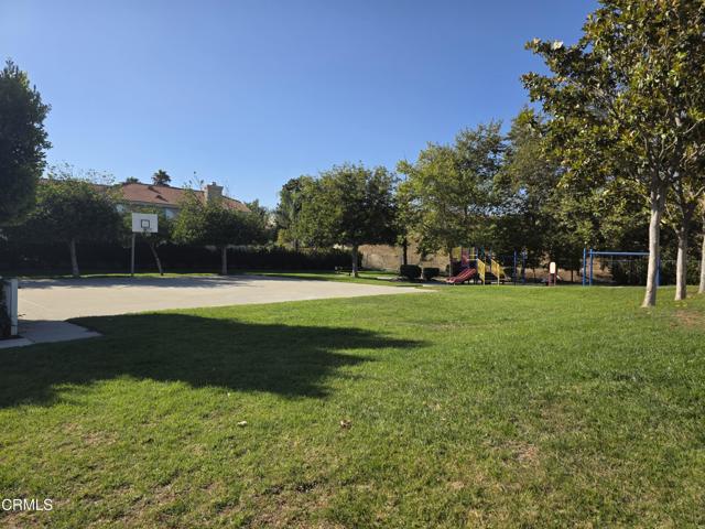 Detail Gallery Image 16 of 18 For 15437 Braun Ct, Moorpark,  CA 93021 - 4 Beds | 2/1 Baths