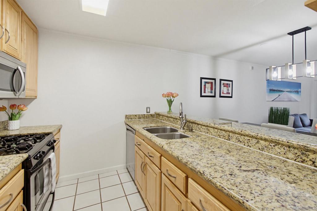 1621 Hotel Circle - photo 11
