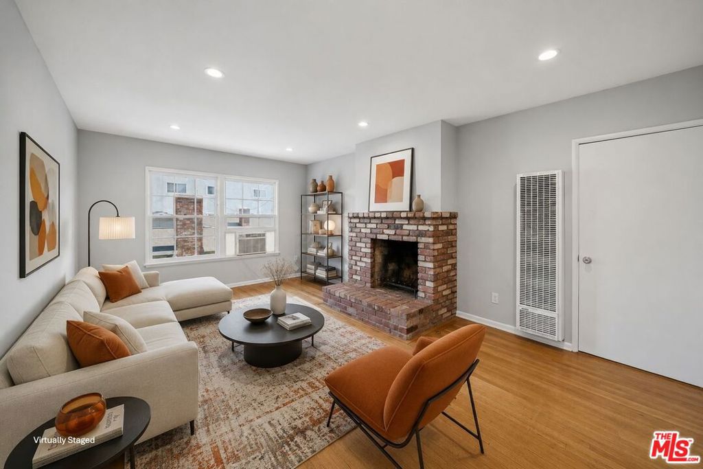 5303 Vantage Avenue #5303 1/2