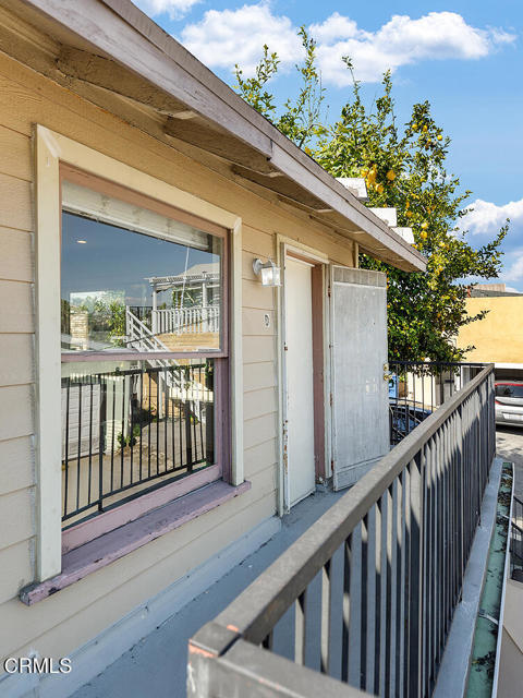 Detail Gallery Image 13 of 16 For 1827 Santa Ynez St #D,  Los Angeles,  CA 90026 - 1 Beds | 1 Baths