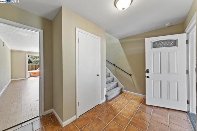 69 Mar Vista Drive, Daly City, California 94014, 3 Bedrooms Bedrooms, ,1 BathroomBathrooms,Single Family Residence,For Sale,Mar Vista Drive,41060412