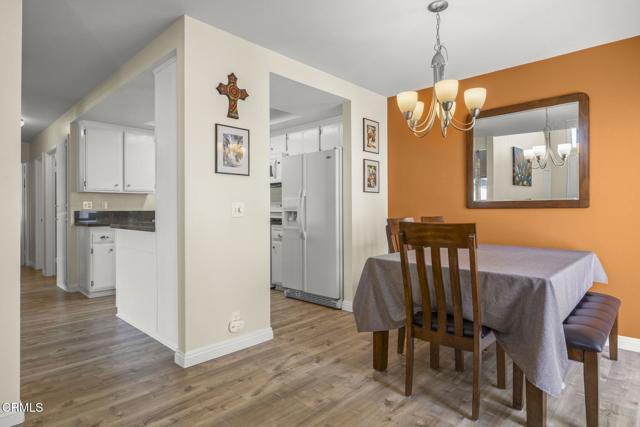 658 Holly Avenue, Oxnard CA: https://media.crmls.org/mediaz/bb63c9d2-7402-4a11-8c10-a991d9a3b530.jpg