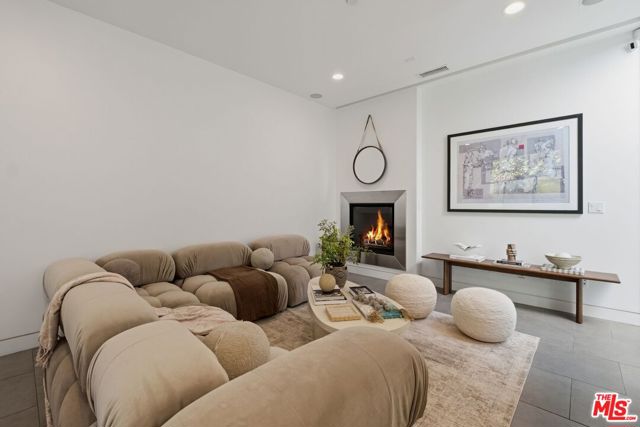 853 21st Street, 104 photo 8