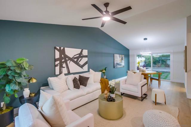 13856 Paseo Cardiel, San Diego CA: https://media.crmls.org/mediaz/bb64018d-27aa-4a98-a7b3-e63269b5cc2d.jpg