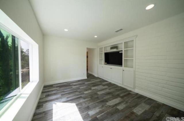 Detail Gallery Image 6 of 10 For 6416 Lago Lindo #GUEST HOUSE,  Rancho Santa Fe,  CA 92067 - 2 Beds | 2 Baths