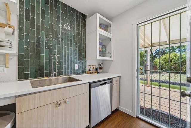 Detail Gallery Image 10 of 34 For 1010 San Juan St, Oceanside,  CA 92058 - 3 Beds | 1 Baths